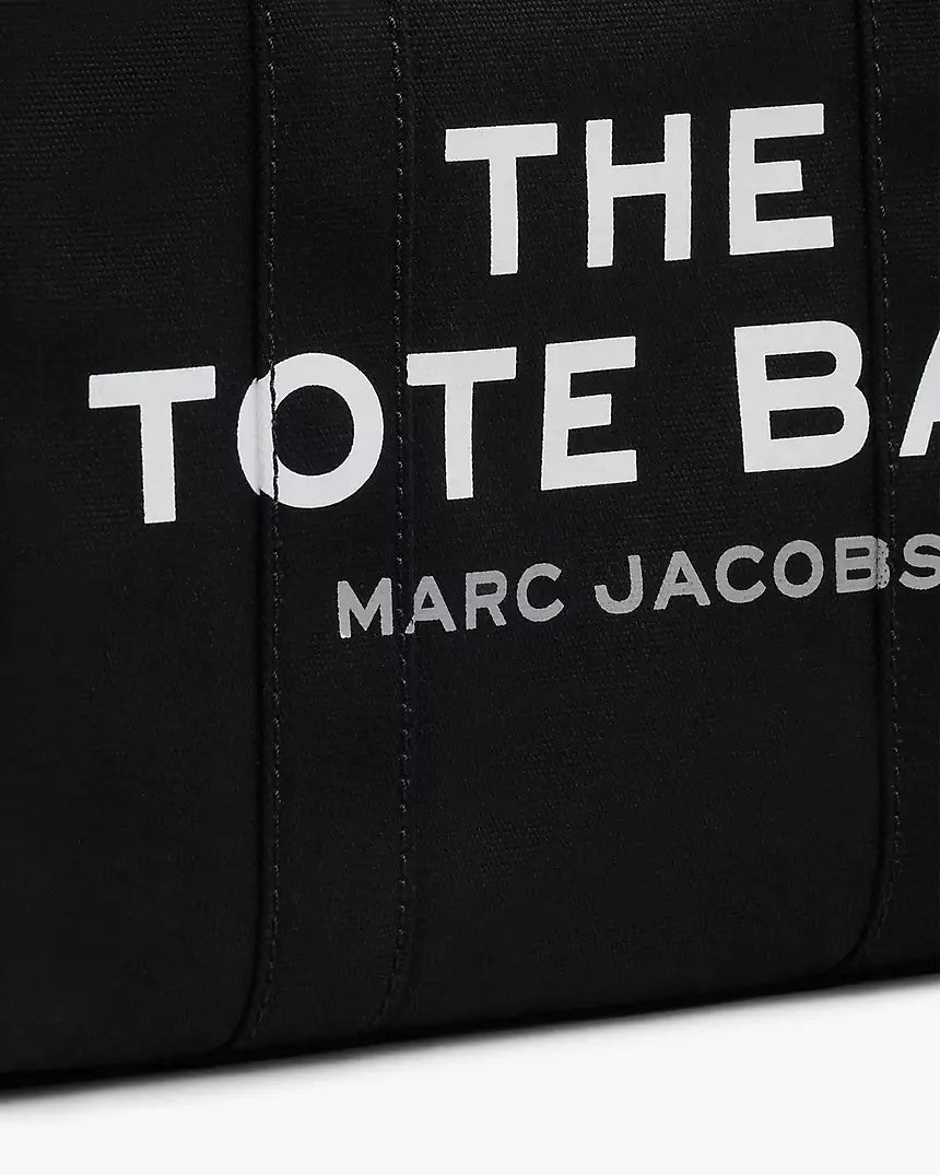THE CANVAS
MEDIUM TOTE BAG