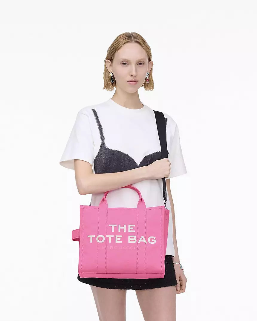 THE CANVAS
MEDIUM TOTE BAG