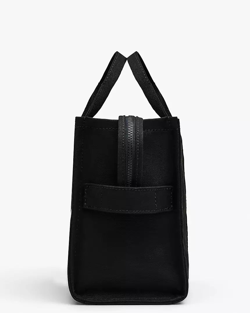THE CANVAS
MEDIUM TOTE BAG